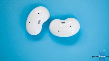 Samsung's noise-cancelling Galaxy Buds Live haven't been this cheap in a long time