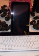 Samsung is giving away a free keyboard dock for those buying the Galaxy Tab in Spain
