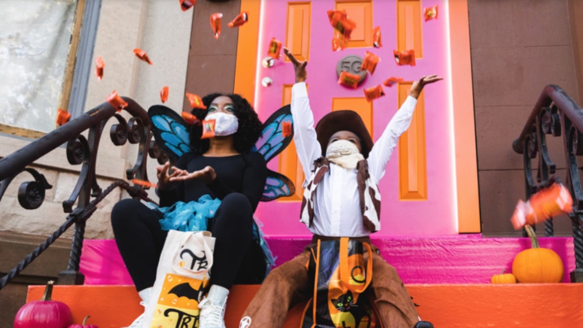 All treat, no trick: T-Mobile expands its 5G coverage again and is giving away 10 free 5G phones