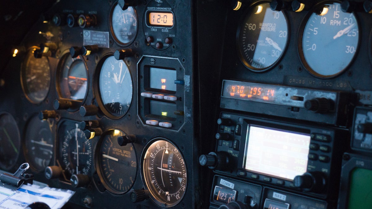 FAA warns that certain 5G signals could seriously interfere with commercial aircraft
