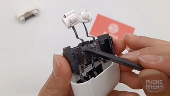 The AirPods 3 and AirPods Pro are not as similar on the inside as on the outside
