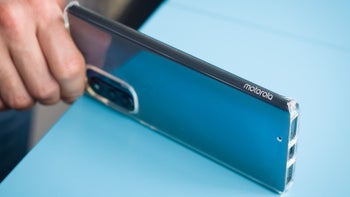 Motorola's first true 2021 5G flagship will put Samsung to shame with its blazing fast charging