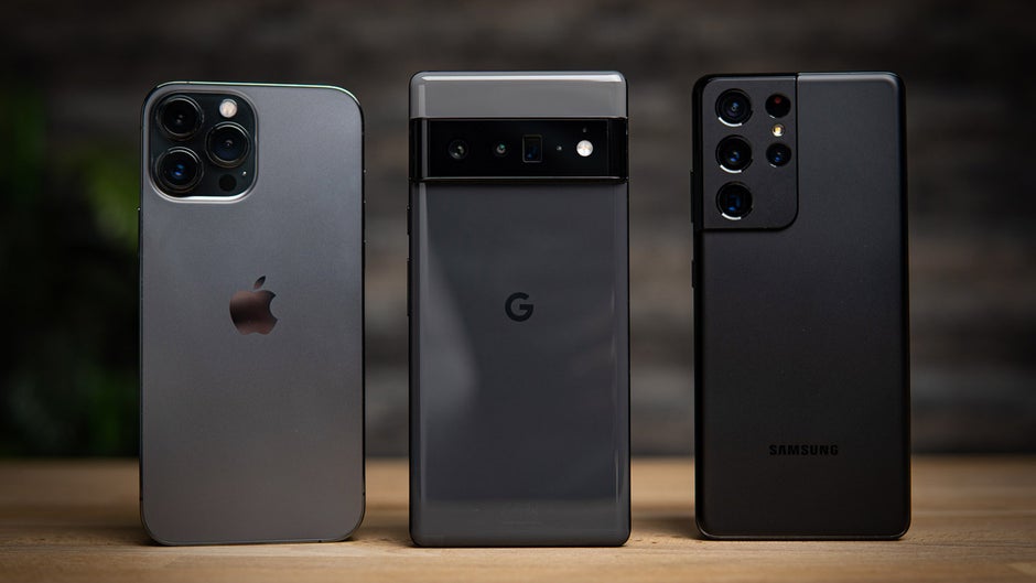 Pixel 6 Pro vs iPhone 13 Pro Max vs Galaxy S21 Ultra Night Mode Camera