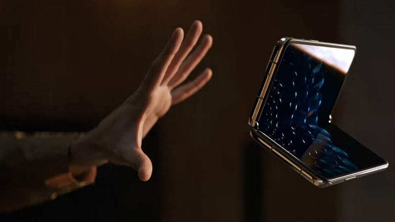 Oppo teases the foldable Find N, a direct Samsung Z Fold 3 competitor
