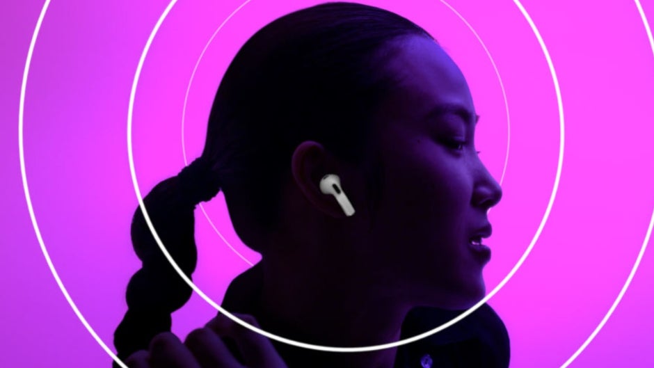 AirPods shipments decline over 33% in Q3 as Samsung cuts into Apple's lead
