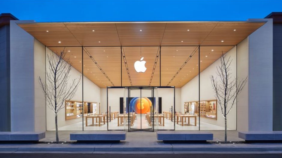 Some Apple employees will be picketing on Christmas Eve