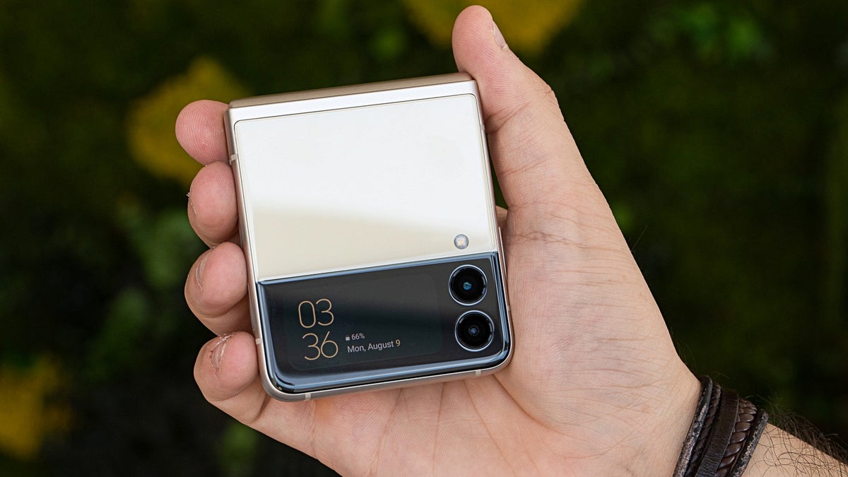 You can still get the Galaxy Z Flip 3 with free Buds 2 and a discount