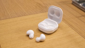 You can now choose between Samsung's Galaxy Buds 2 and Buds Pro at the same great price