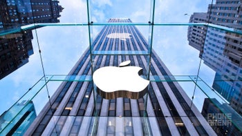 Apple's iPhone was the best-selling phone worldwide in Q4 2021