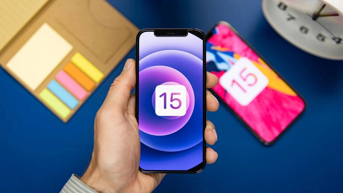 Apple stops downgrades from iOS 15.2.1 as well, intros a new iOS update policy