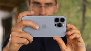 iPhone 15 Pro: another report corroborates the 5x periscope lens rumors