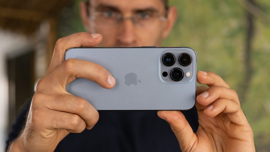 iPhone 15 Pro: another report validates the 5x periscope lens tales