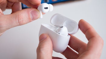 Apple seeks patent on automatic transparency mode for AirPods Pro