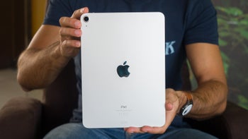 Apple's iPad Air (2020) is now on sale at a rare $100 discount in multiple variants