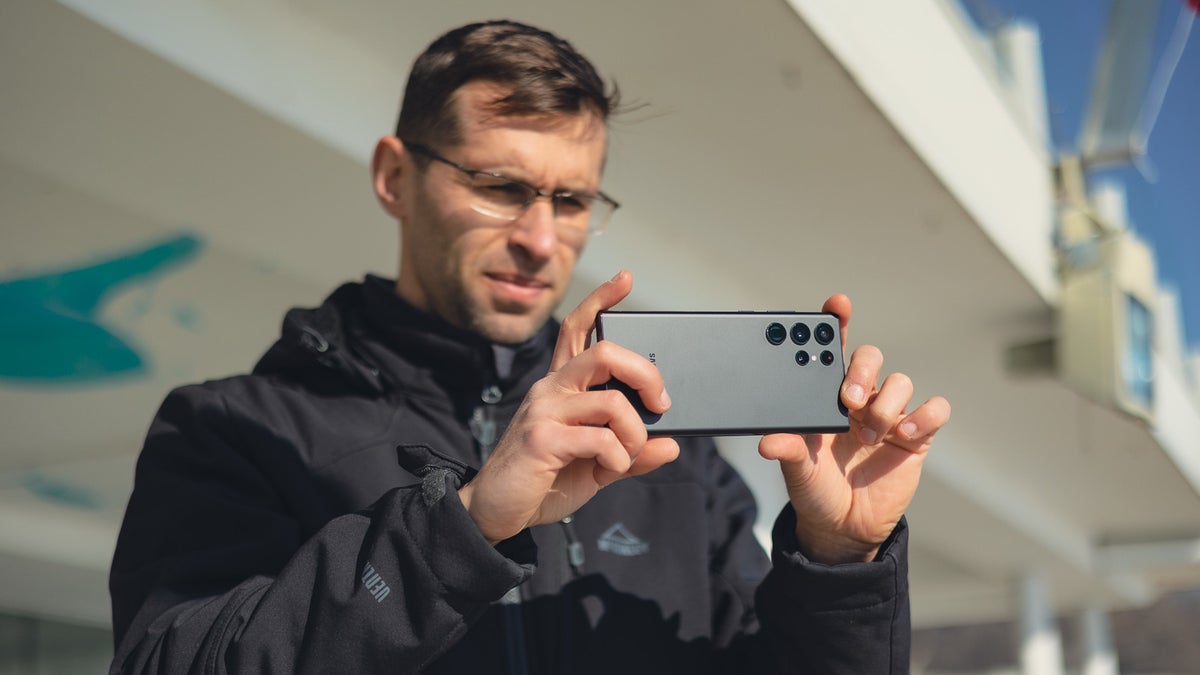 Samsung's Expert RAW to be coming to more Galaxy phones on February 25