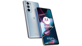 Motorola Edge 30 Pro leak reveals more specs, lots of high-res pictures