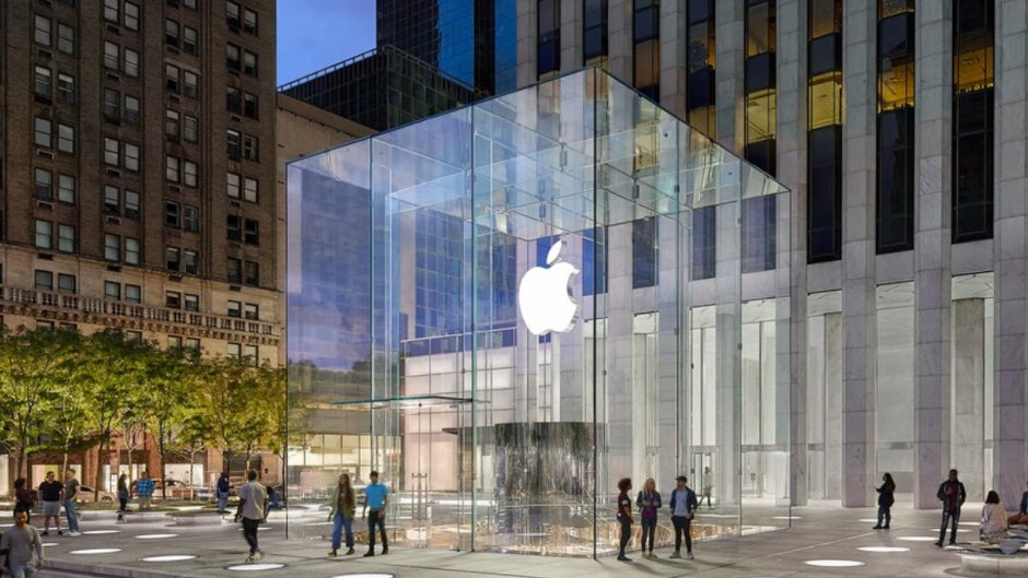 Apple drops mask requirements for customers at some stores