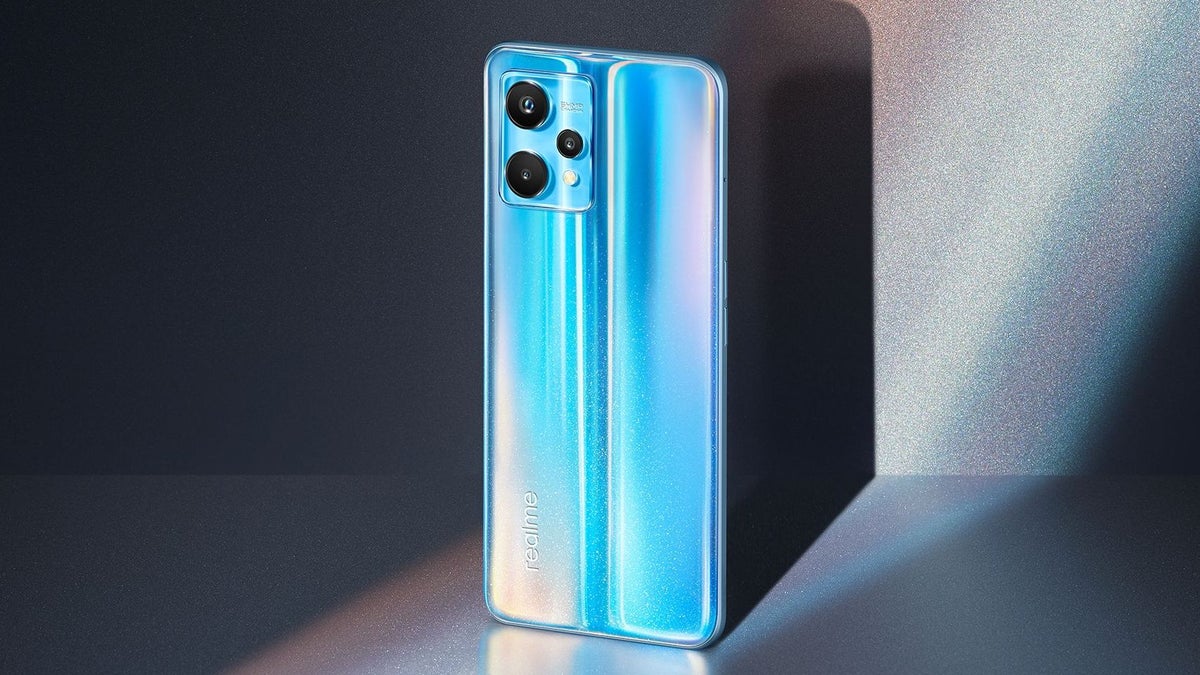 Realme to launch another color-changing phone, could be a rebranded Realme 9 Pro
