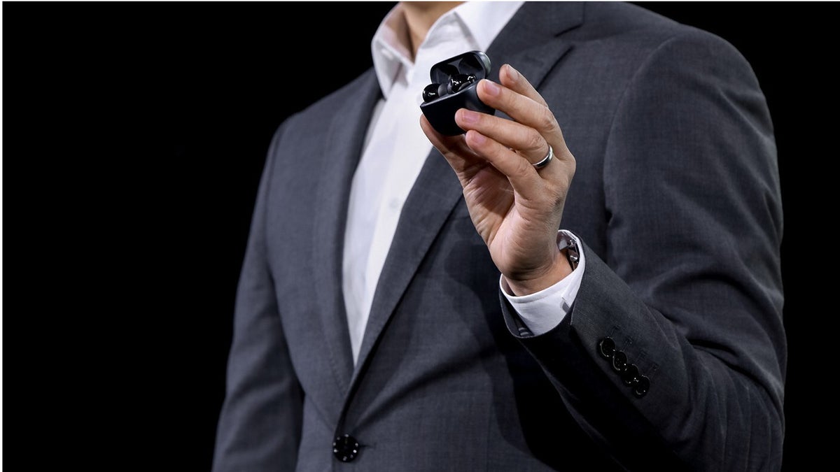 Honor announces temperature-measuring Earbuds 3 Pro and new Honor Watch GS 3