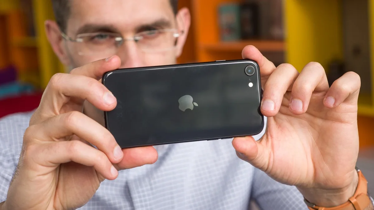 Kuo joins Twitter and spills some "tea" on the 5G iPhone SE 3