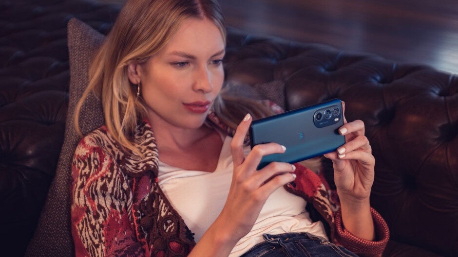 2022 so far: Sony and Moto think different, Apple and Samsung keep it safe