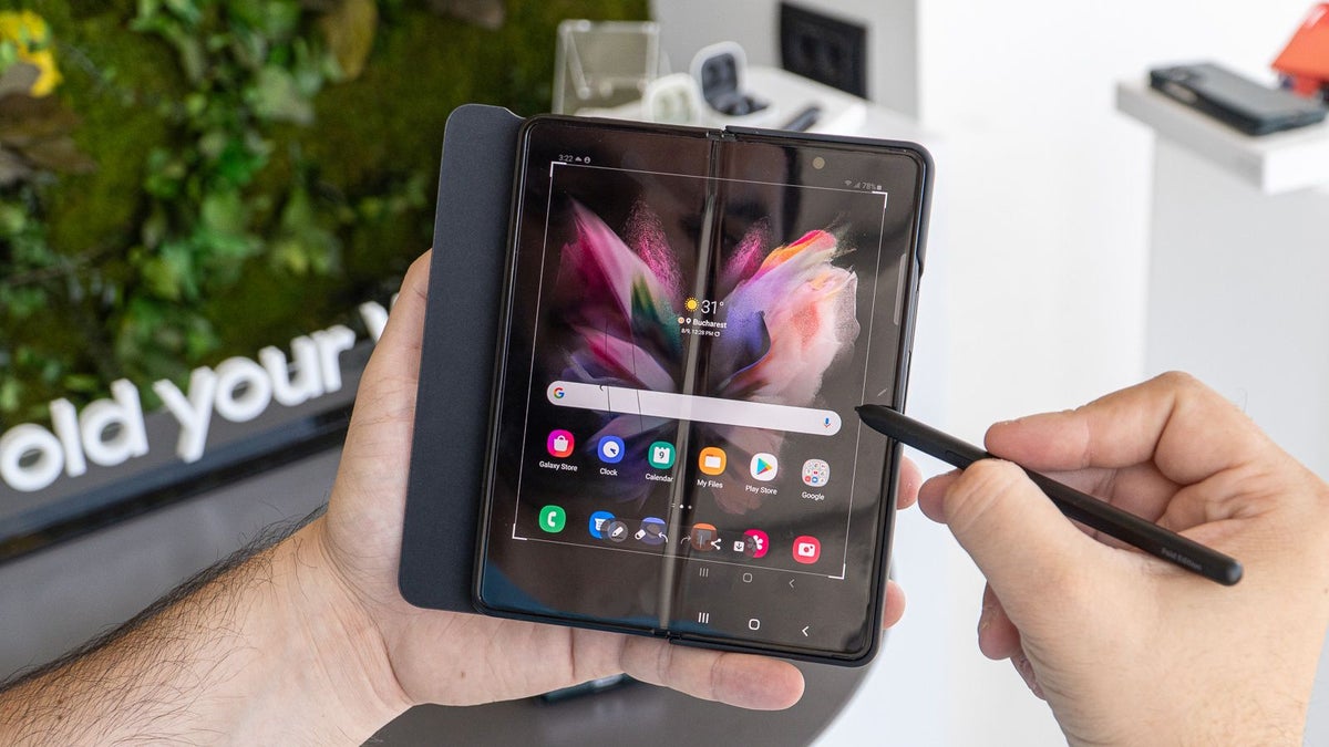 Back to square one: No built-in S Pen tipped for 'thinner' Samsung Galaxy Z  Fold 4 - PhoneArena