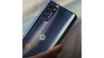 Motorola's next 'high-mid-ranger' has 5G, a premium design, and yes, a headphone jack