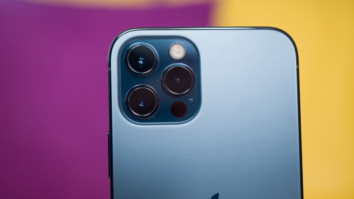 iPhone and Pixel killed this lens, but it needs to come back for the perfect phone camera setup