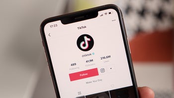 TikTok testing a Clear mode experience with fewer distractions when browsing content