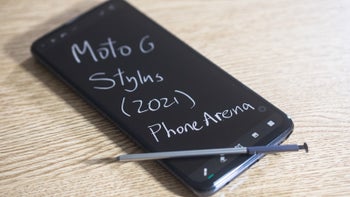 Pen lovers can today get one of two different Moto G Stylus editions at an unbeatable price