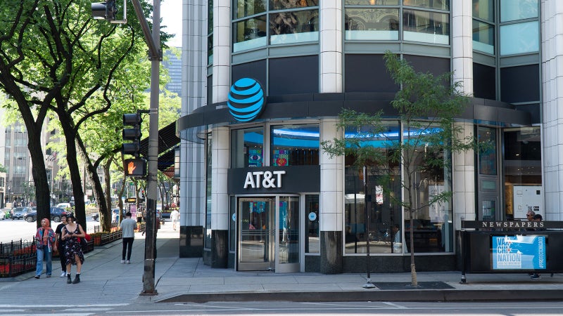 AT&T agrees to raise wages, give parental leave, and restrict call center cameras