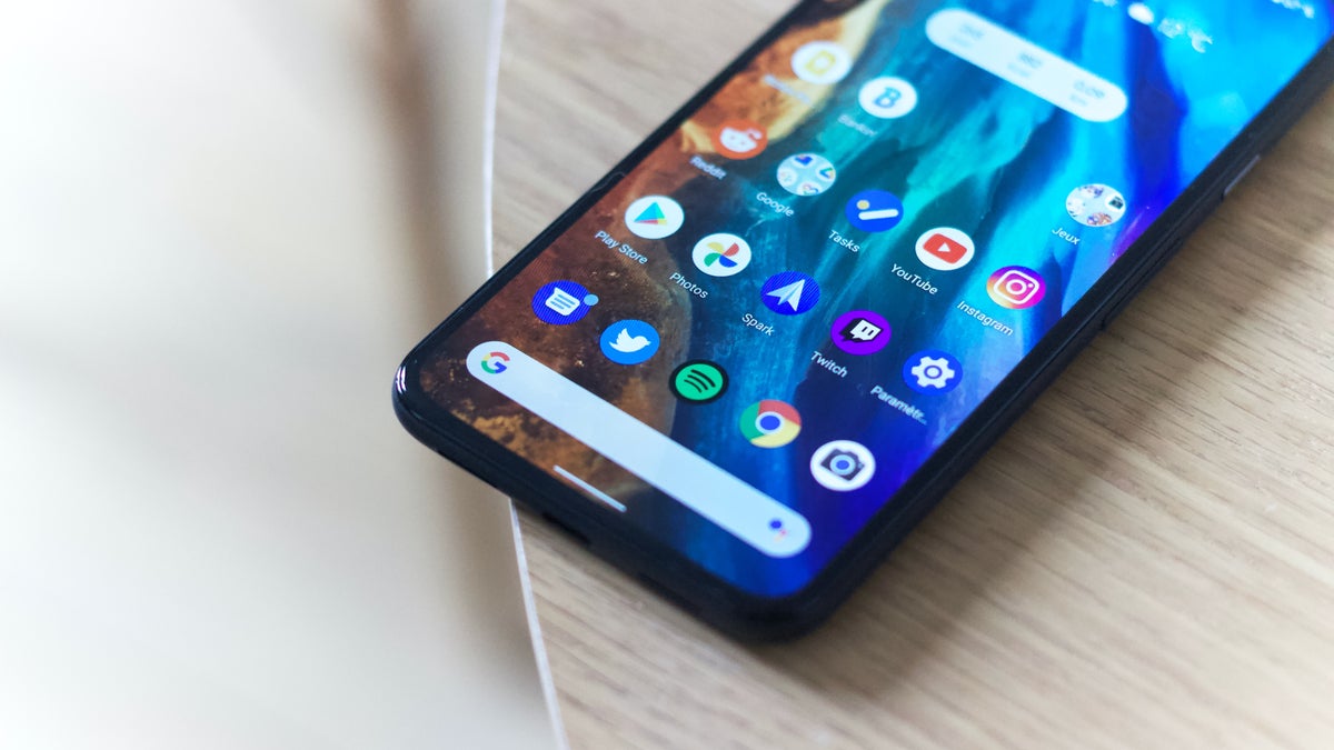 You can now switch from your iPhone to any Android 12-powered phone with ease