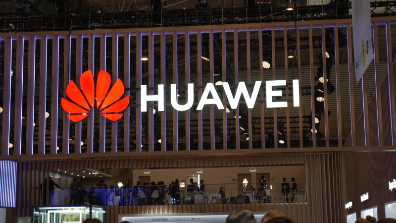 Huawei chief: Apple and Huawei would have dominated the market, Samsung irrelevant