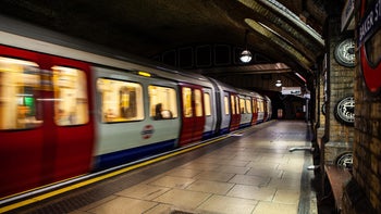 Brits to have full 4G and 5G coverage across London Underground by 2024