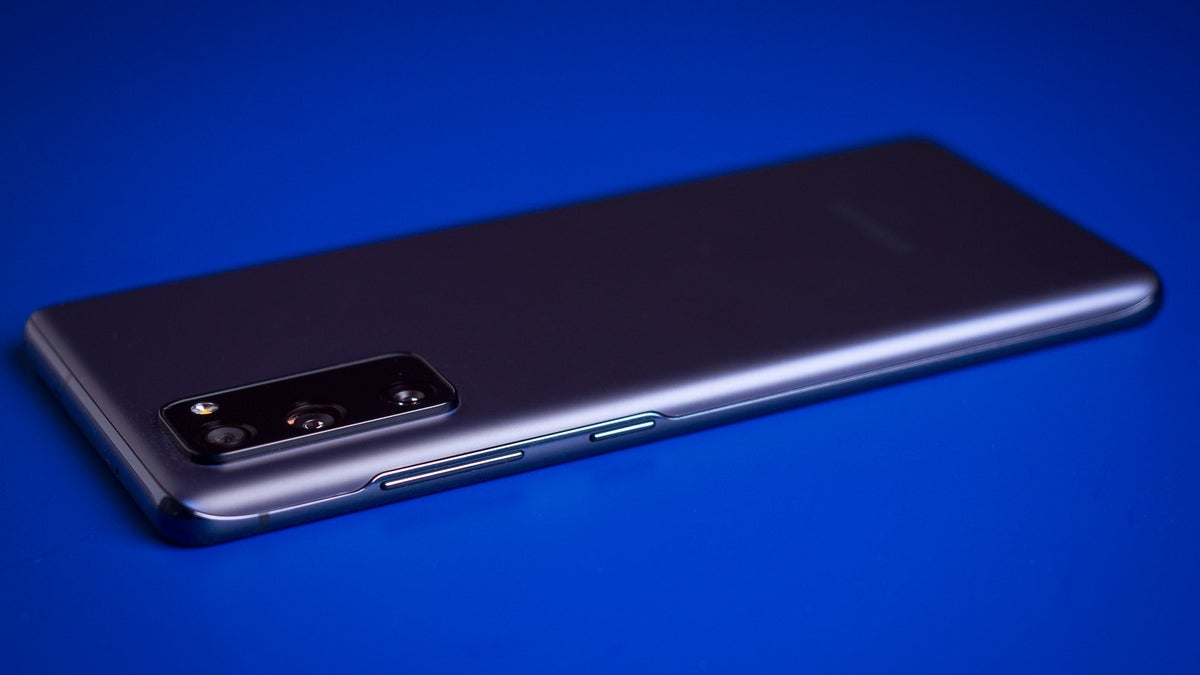 Get your dirt-cheap Samsung Galaxy S20 FE before Prime Day ends