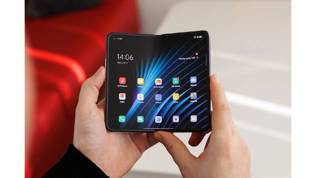 Pete Lau has started teasing the OnePlus Fold with pictures