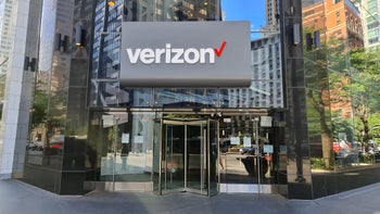 Until 10/13, Verizon customers can sign up for unlimited $29 screen repair