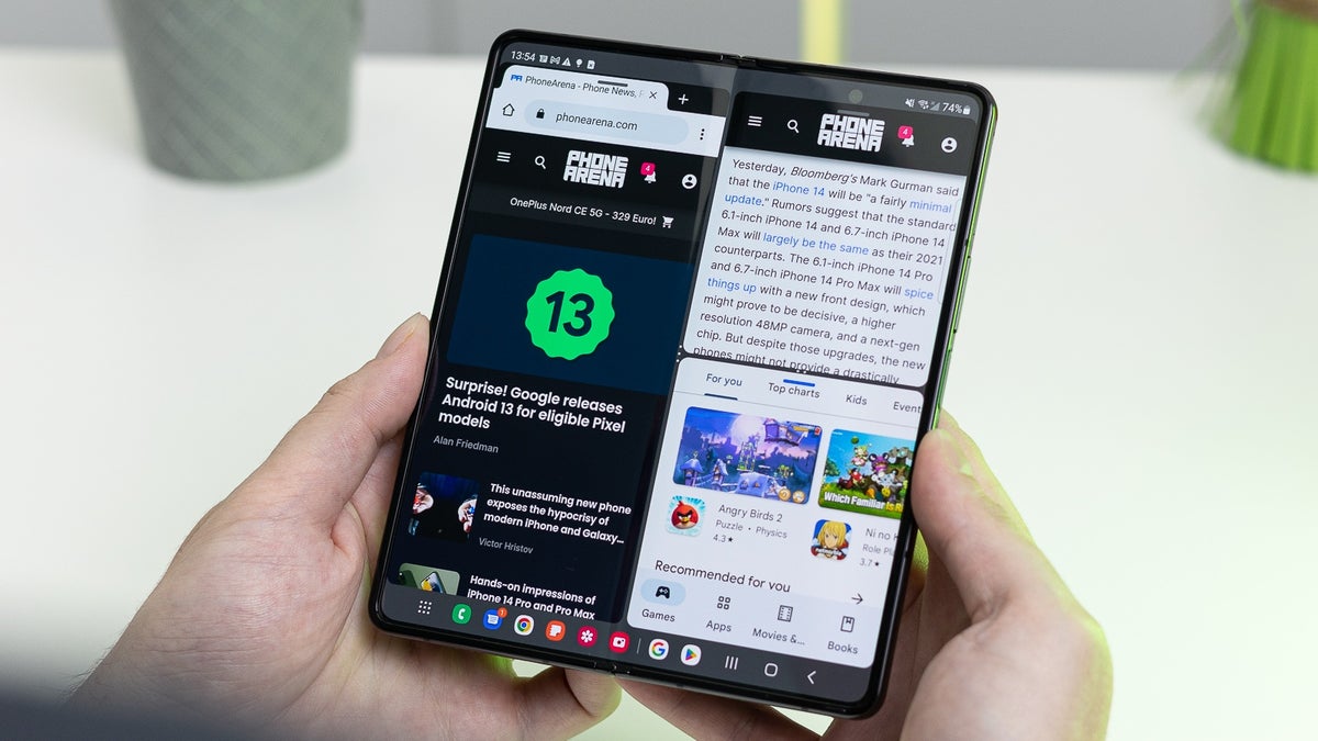 Galaxy Z Fold 4 and iPhone 14: The most interesting and most boring phone  of 2022? Why boring sells - PhoneArena