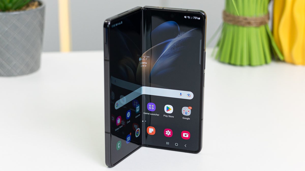 These amazing Samsung Galaxy Z Fold 4 and Z Flip 4 deals are ending soon, so get them while you can