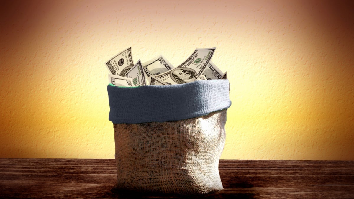 Delete these hair-raising Android apps before they gain full control of your phone and money