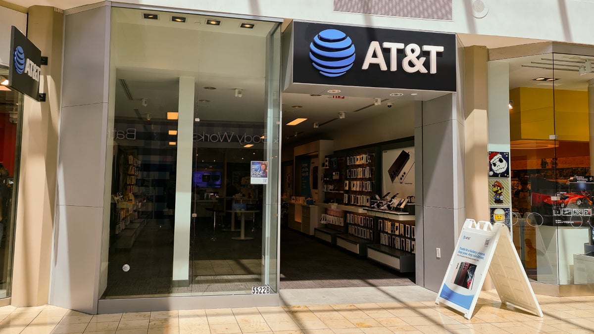 AT&T shares take flight as Q3 earnings are released