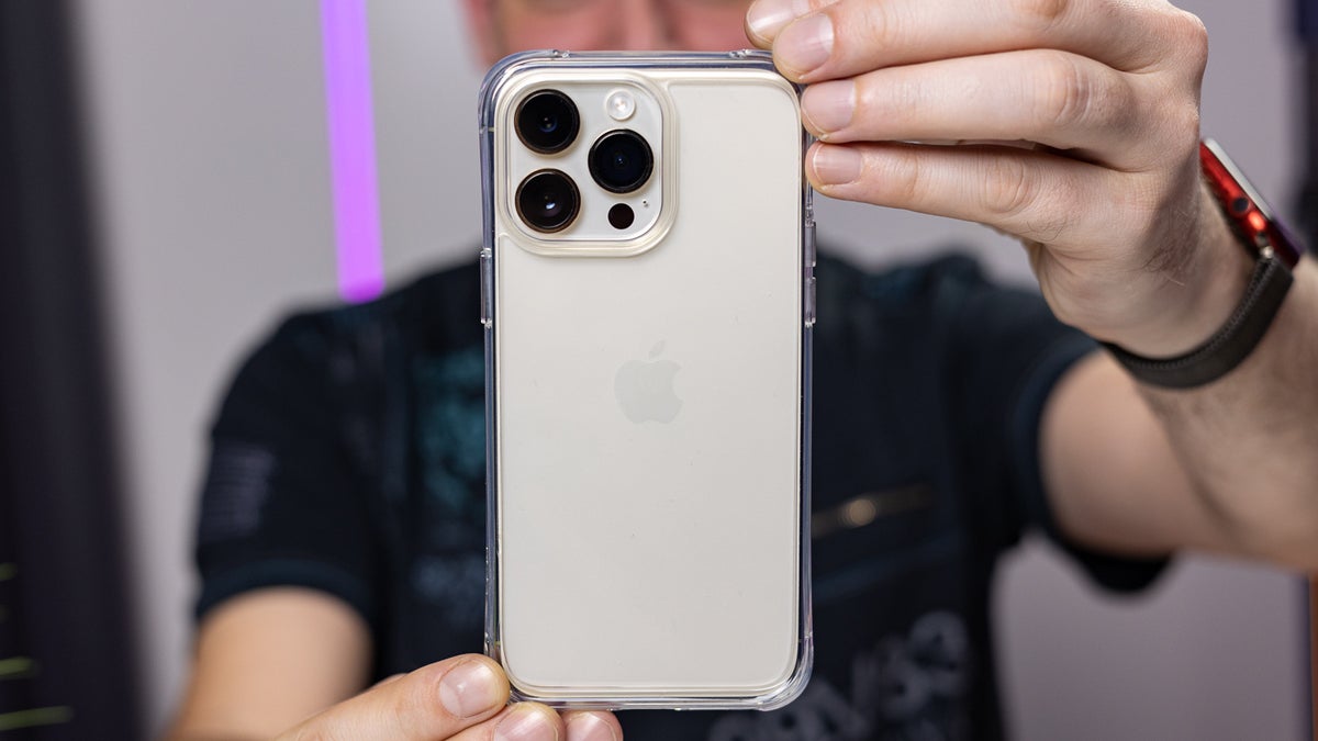 High-quality iPhone 14 clear cases at a discount!