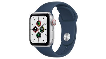 The Apple Watch SE (1st Gen) is an extraordinary Black Friday 2022 bargain with cellular support