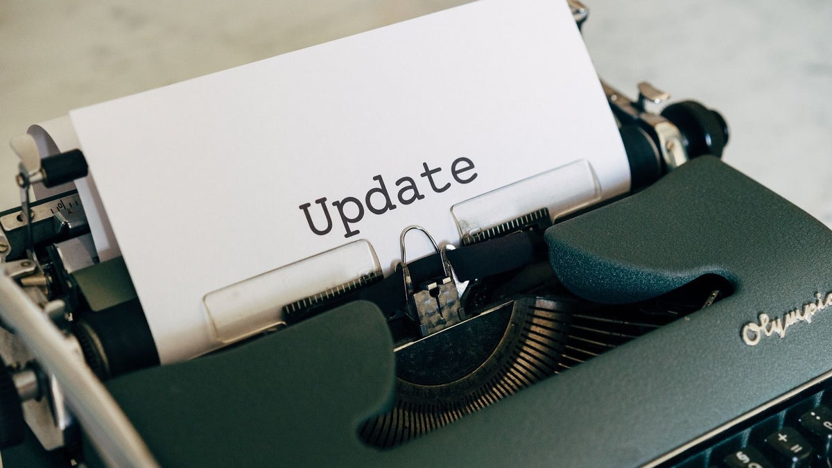 Vote now: How many years of software updates should smartphone manufacturers provide?
