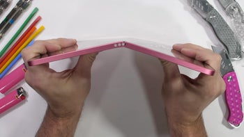 Apple's 10th Gen iPad catastrophically fails standard durability test (video)