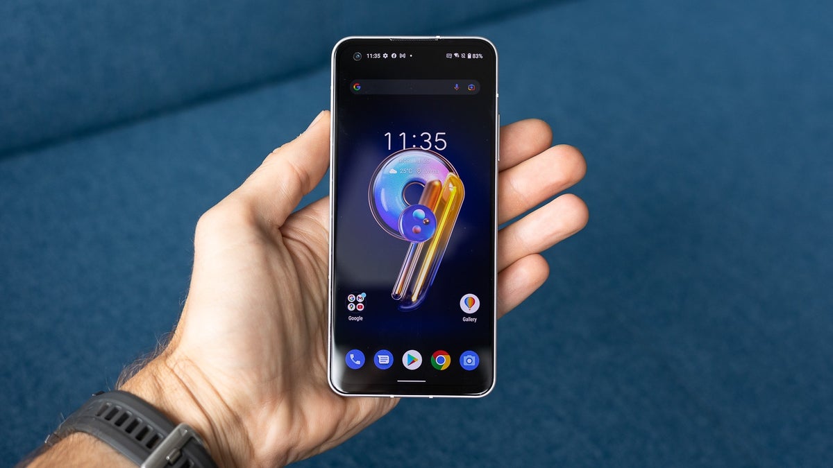 Amazon has the exquisitely compact Asus Zenfone 9 on sale at its lowest prices yet
