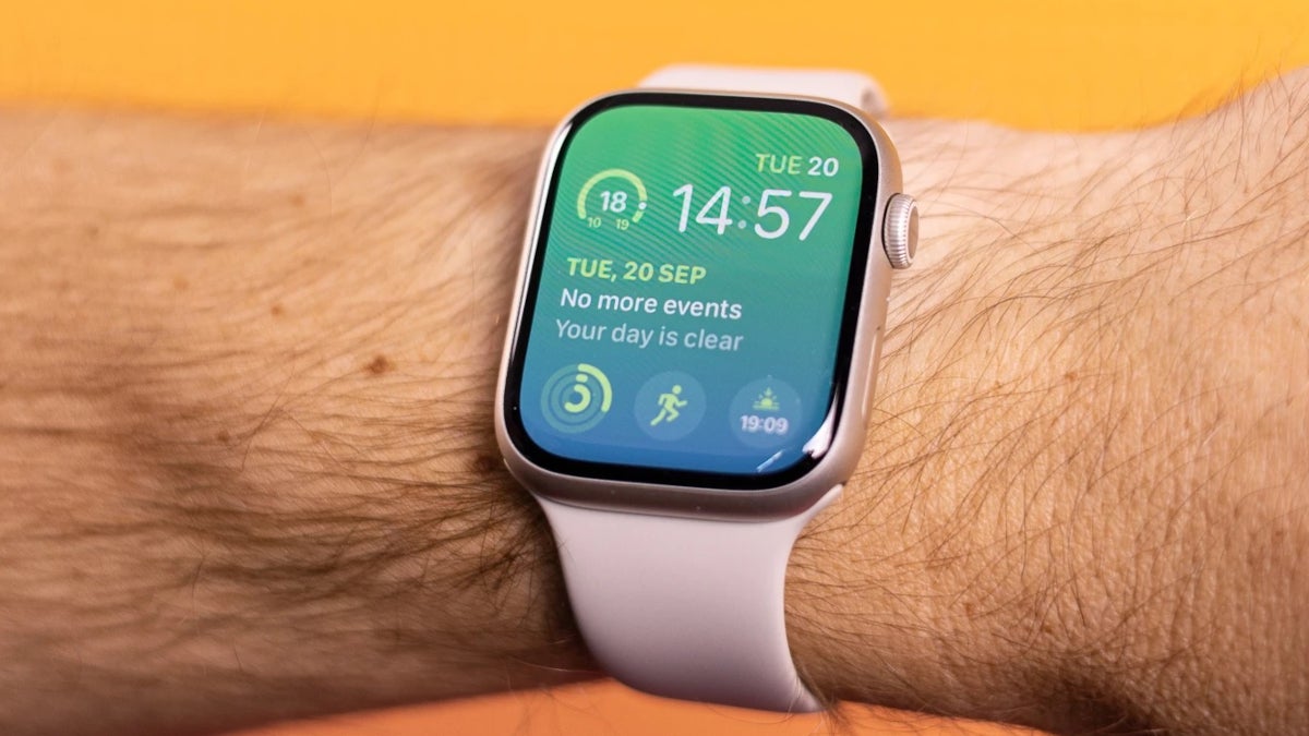 Universal charging system could be coming to wearables