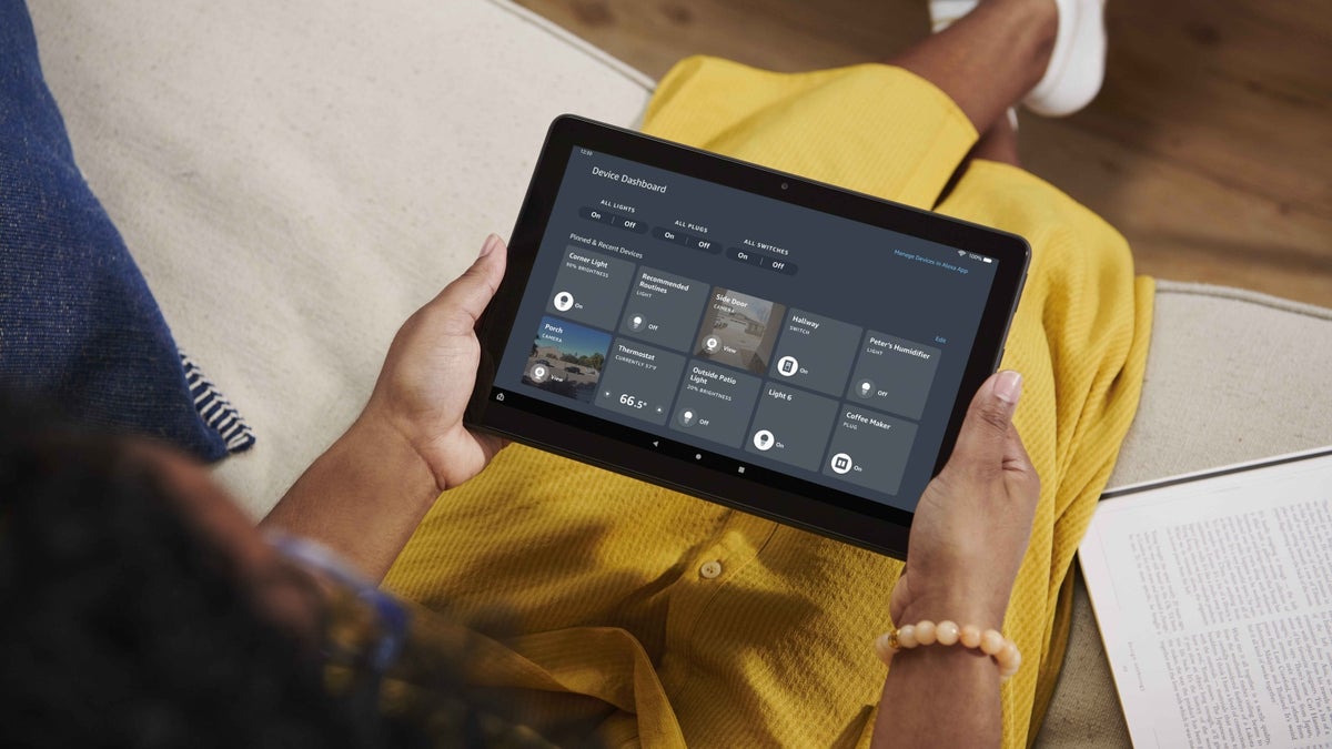 Amazon's popular Fire HD 8 and Fire HD 10 tablets are on sale at their lowest prices in a minute