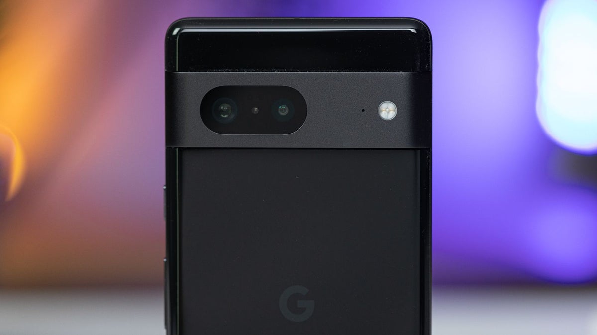 Pixel 7 users say that YouTube is freezing their phones