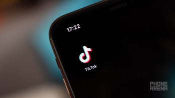 Apple and Google asked to ban TikTok over national security concerns